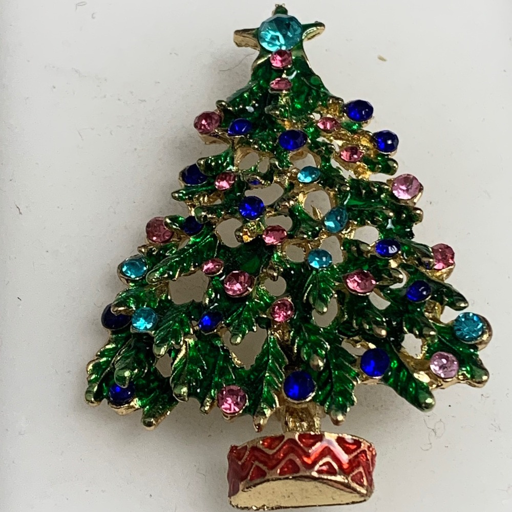 Vintage Christmas Tree Pendant Gold Tone Green Enamel Multi Color Rhinestone